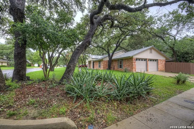 903 FABULOUS DR San Antonio, TX 78213