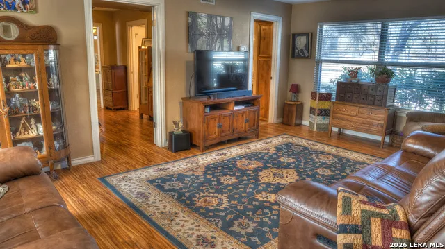 6496 US HIGHWAY 83 Leakey, TX 78873