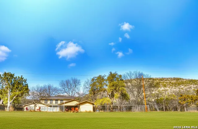 6496 US HIGHWAY 83 Leakey, TX 78873
