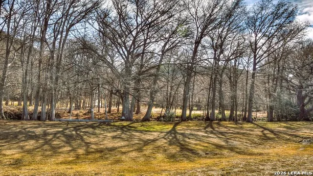 6496 US HIGHWAY 83 Leakey, TX 78873