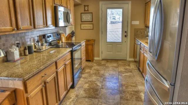 6496 US HIGHWAY 83 Leakey, TX 78873