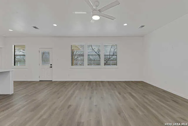 16282 fm 472 Bigfoot, TX 78005