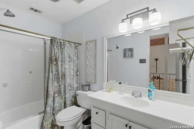 1275 LACEY DR Bandera, TX 78003