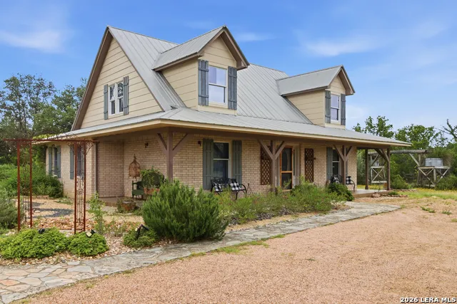 1275 LACEY DR Bandera, TX 78003