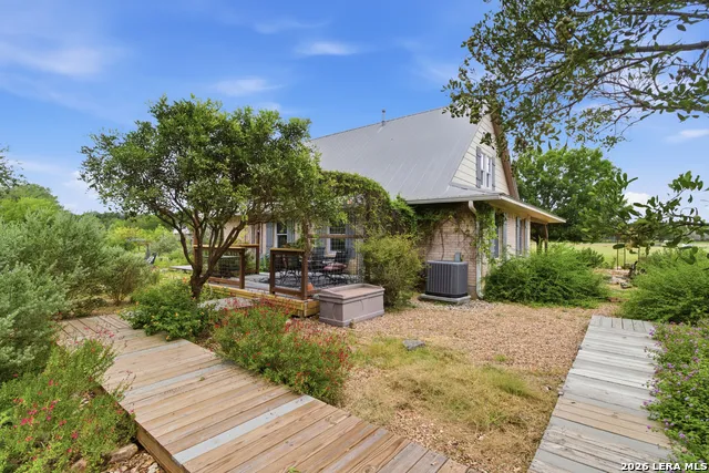1275 LACEY DR Bandera, TX 78003
