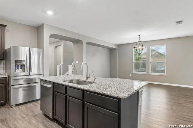 102 ANCHOR BLF Universal City, TX 78148