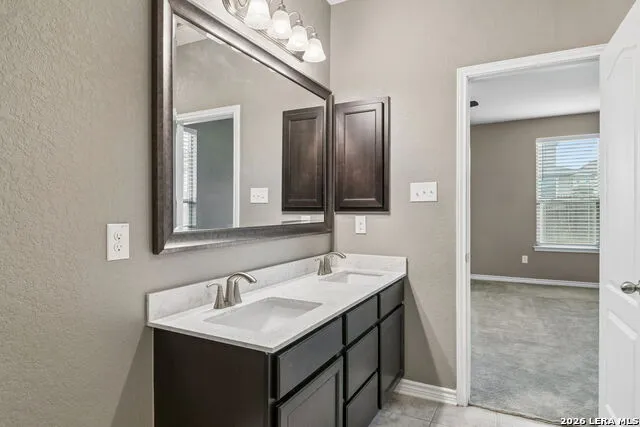 102 ANCHOR BLF Universal City, TX 78148