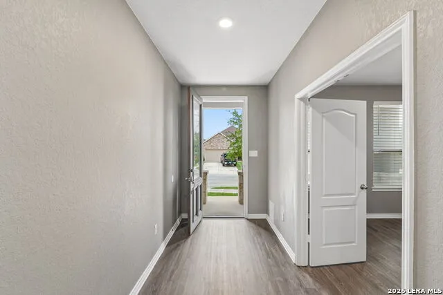 102 ANCHOR BLF Universal City, TX 78148
