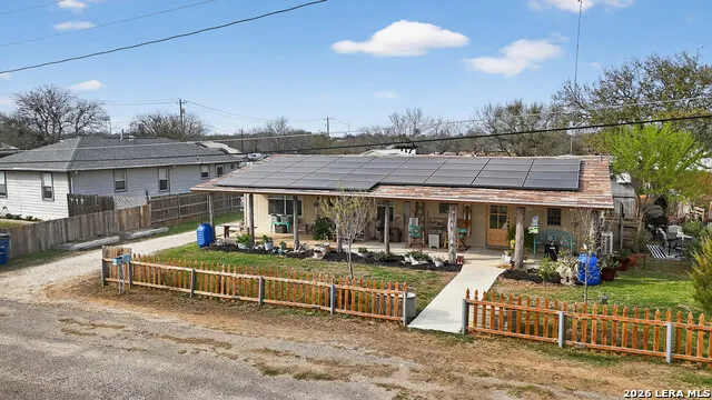 405 Coughran Pleasanton, TX 78064