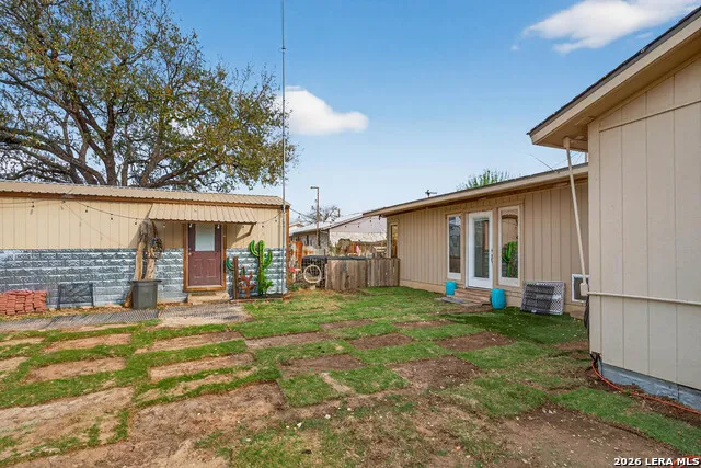 405 Coughran Pleasanton, TX 78064