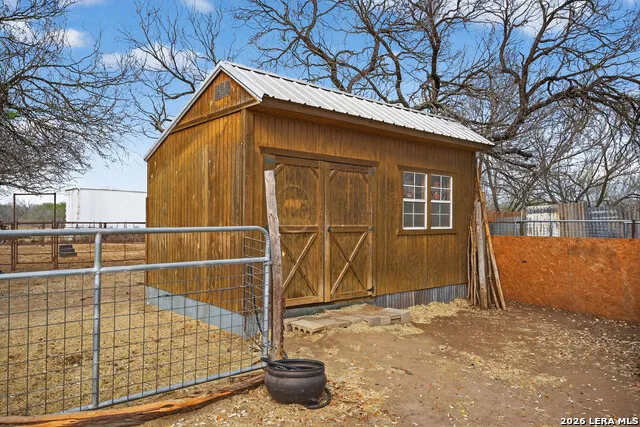 405 Coughran Pleasanton, TX 78064