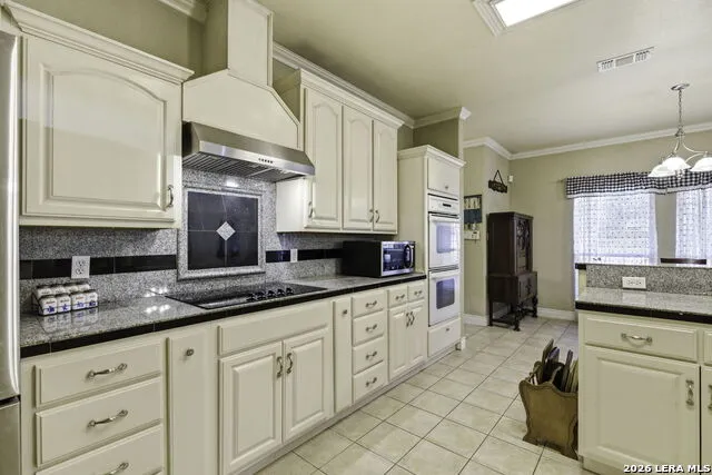 1007 Bluebonnet Lane Adkins, TX 78101