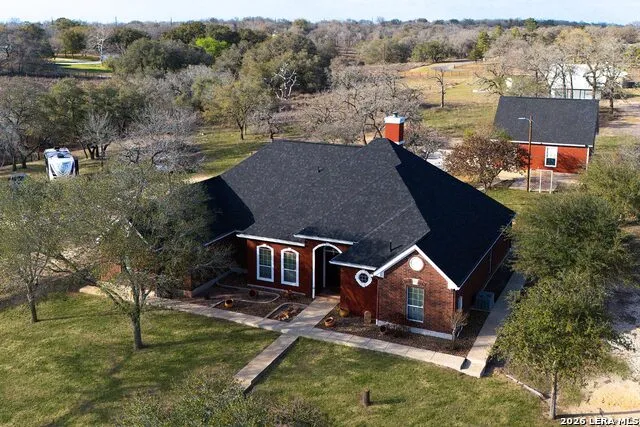 1007 Bluebonnet Lane Adkins, TX 78101