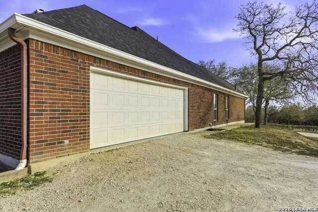 1007 Bluebonnet Lane Adkins, TX 78101