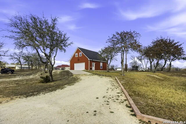 1007 Bluebonnet Lane Adkins, TX 78101