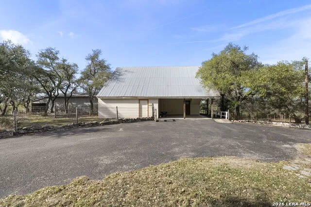 6093 Fm 311 Spring Branch, TX 78070