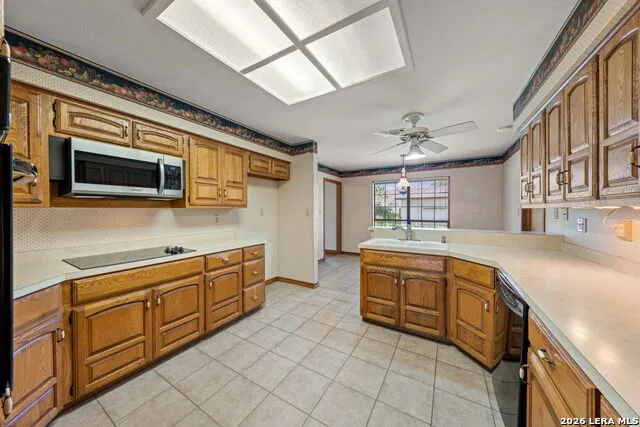 162 Oak Wood Rd Kerrville, TX 78028