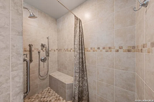 162 Oak Wood Rd Kerrville, TX 78028