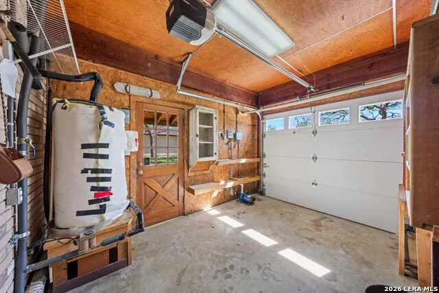 162 Oak Wood Rd Kerrville, TX 78028