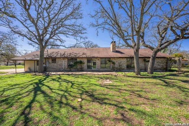 162 Oak Wood Rd Kerrville, TX 78028