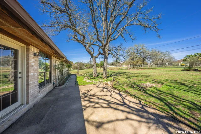 162 Oak Wood Rd Kerrville, TX 78028