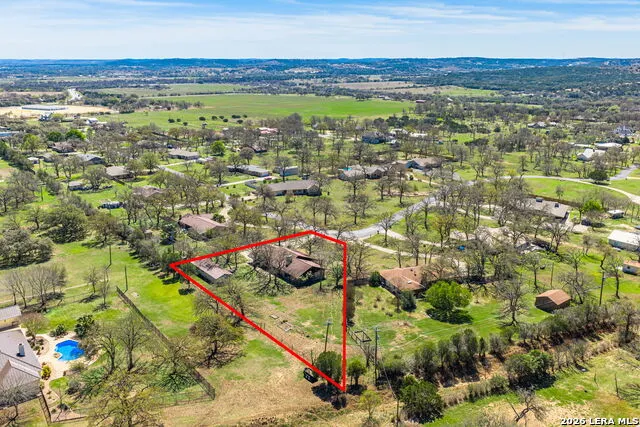 162 Oak Wood Rd Kerrville, TX 78028