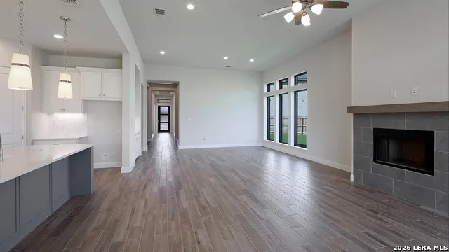 131 Pin Oak Castroville, TX 78009