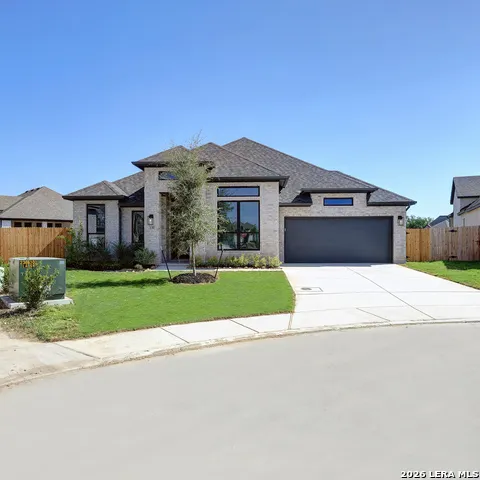 131 Pin Oak Castroville, TX 78009