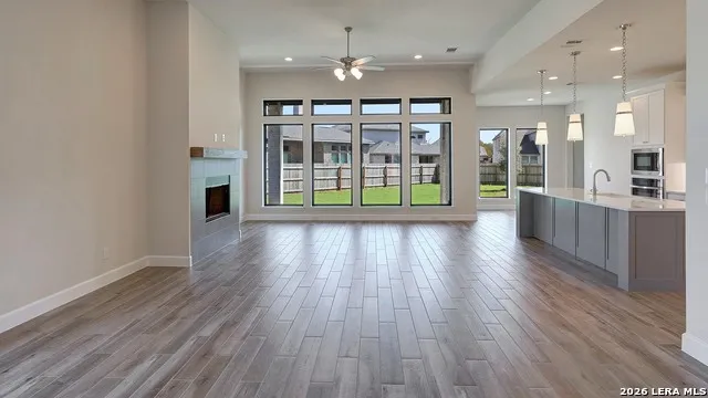 131 Pin Oak Castroville, TX 78009