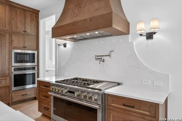 255 CLAYWELL DR Alamo Heights, TX 78209