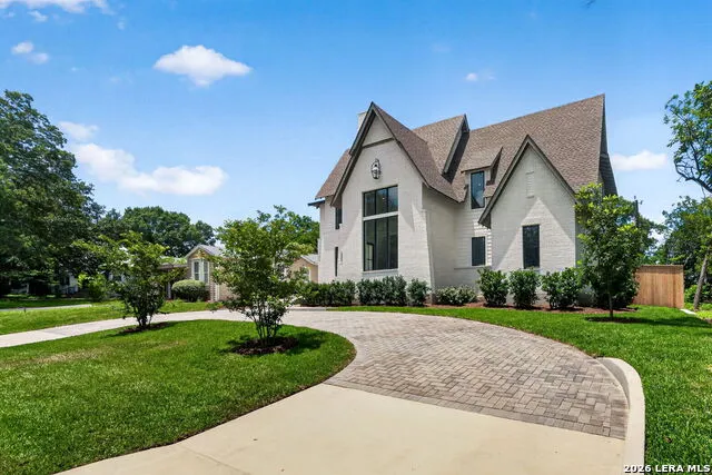 255 CLAYWELL DR Alamo Heights, TX 78209