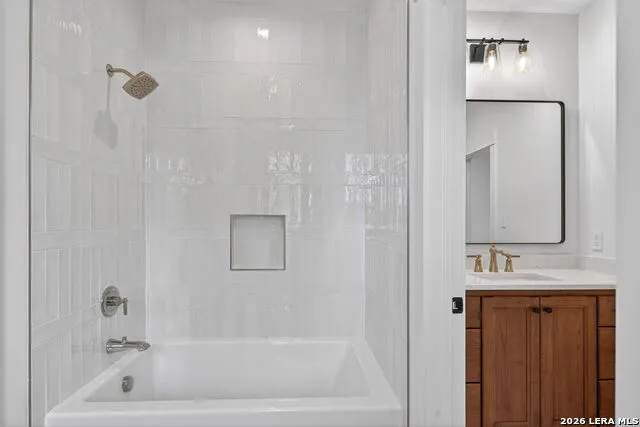 255 CLAYWELL DR Alamo Heights, TX 78209