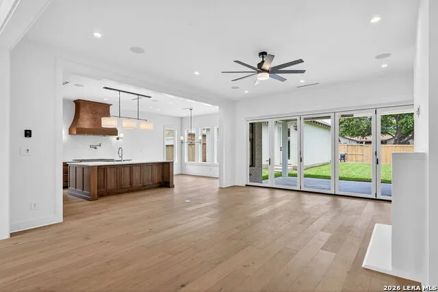 255 CLAYWELL DR Alamo Heights, TX 78209