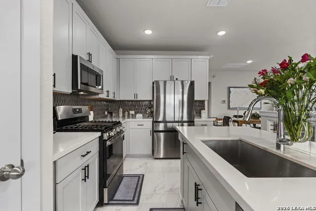 4418 Tiger Run San Antonio, TX 78217