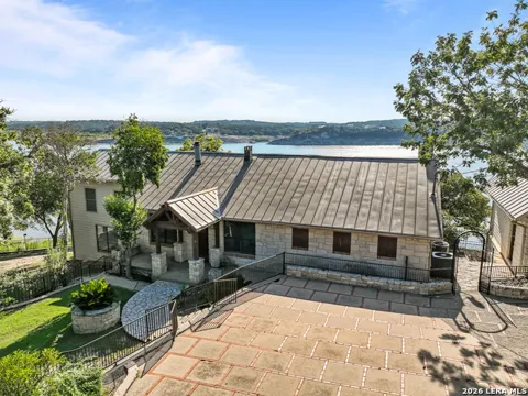 481 Private Road 2610