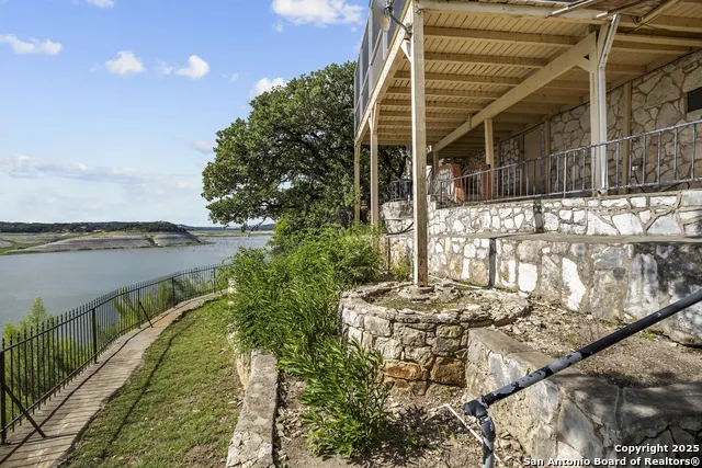 481 Private Road 2610 Mico, TX 78056