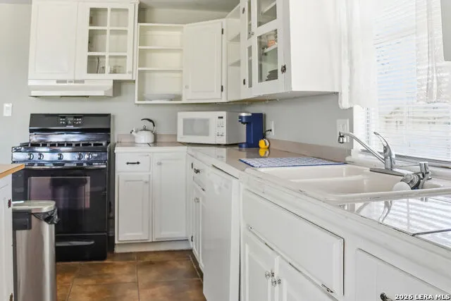 116 Matlock Poth, TX 78147