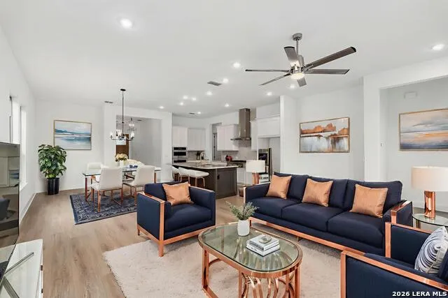 125 SENTIDO Boerne, TX 78006