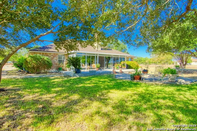 15260 Miller Rd St Hedwig, TX 78152
