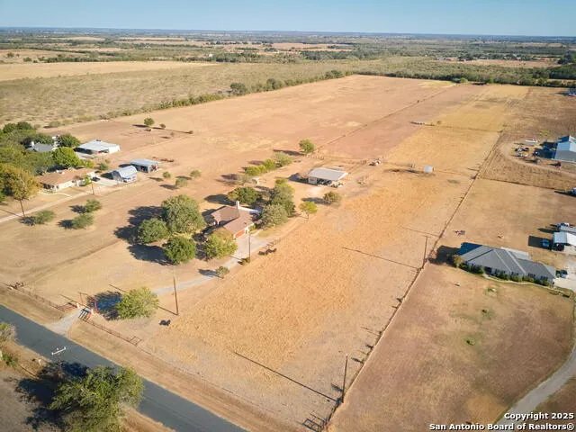 15260 Miller Rd St Hedwig, TX 78152