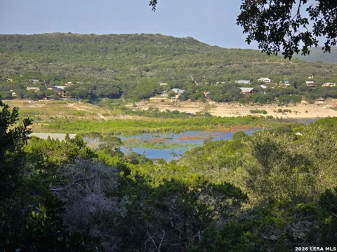 137 Hilltop Loop East