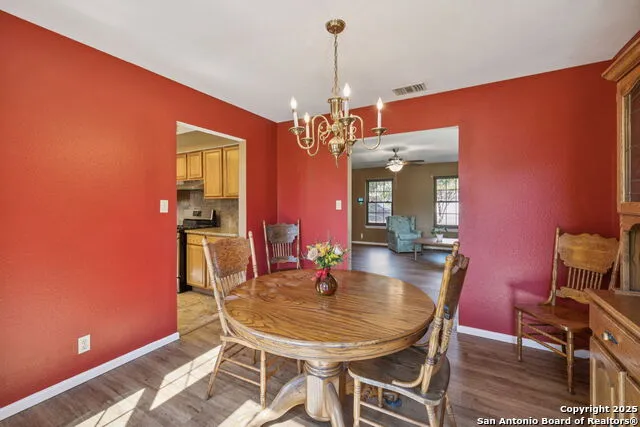 146 Village Path Castroville, TX 78009
