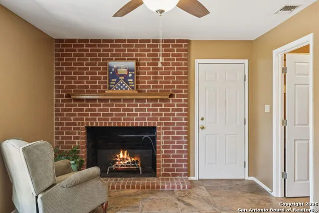 146 Village Path Castroville, TX 78009