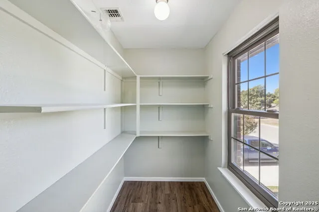 146 Village Path Castroville, TX 78009