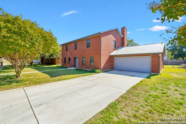 146 Village Path Castroville, TX 78009
