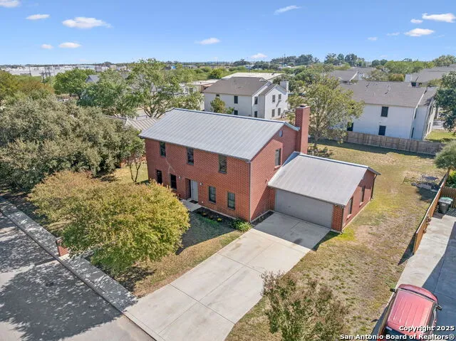 146 Village Path Castroville, TX 78009