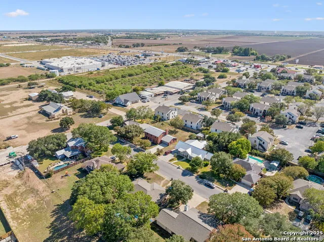 146 Village Path Castroville, TX 78009