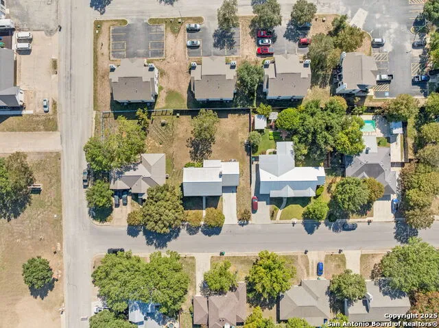 146 Village Path Castroville, TX 78009