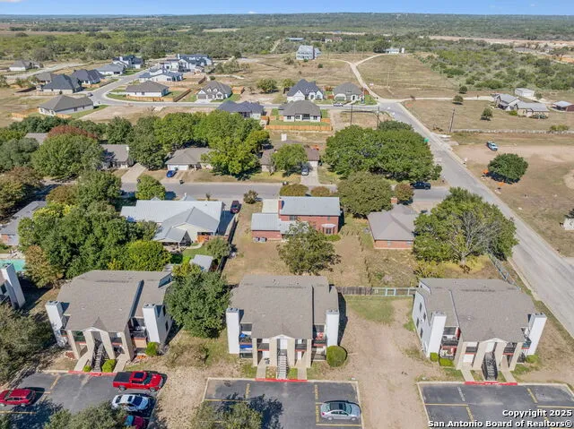 146 Village Path Castroville, TX 78009