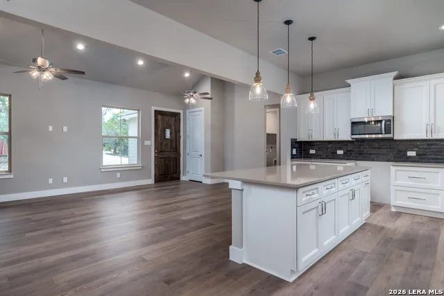 153 Spotted Horse Trail Bandera, TX 78003